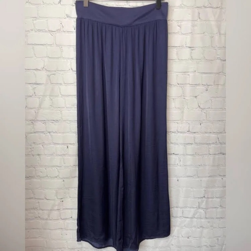 Jennifer Lopez Palazzo pants